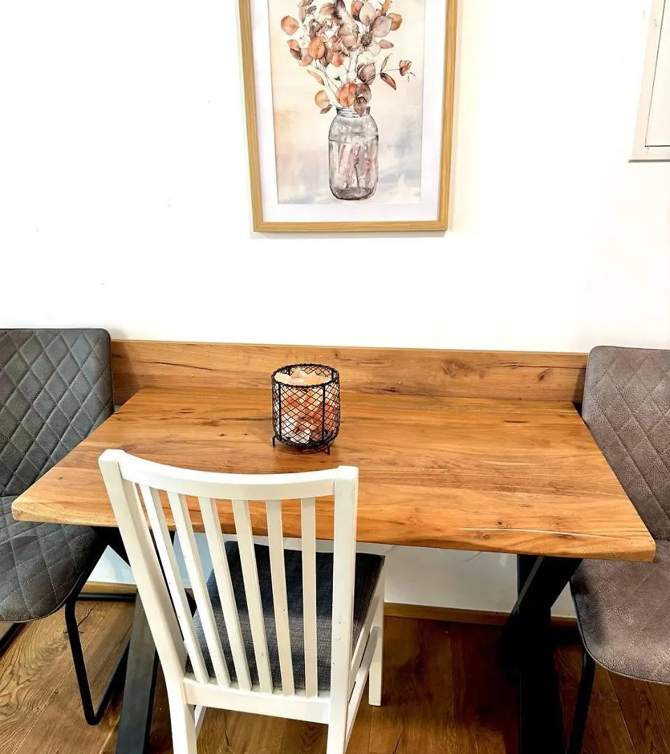 Cozy 2Br Apartment In Floridsdorf Area Vienna