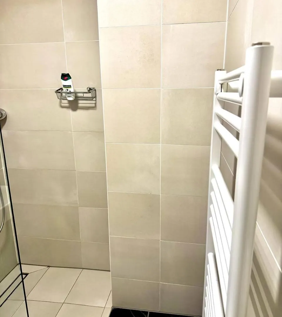 Cozy 2Br Apartment In Floridsdorf Area Vienna