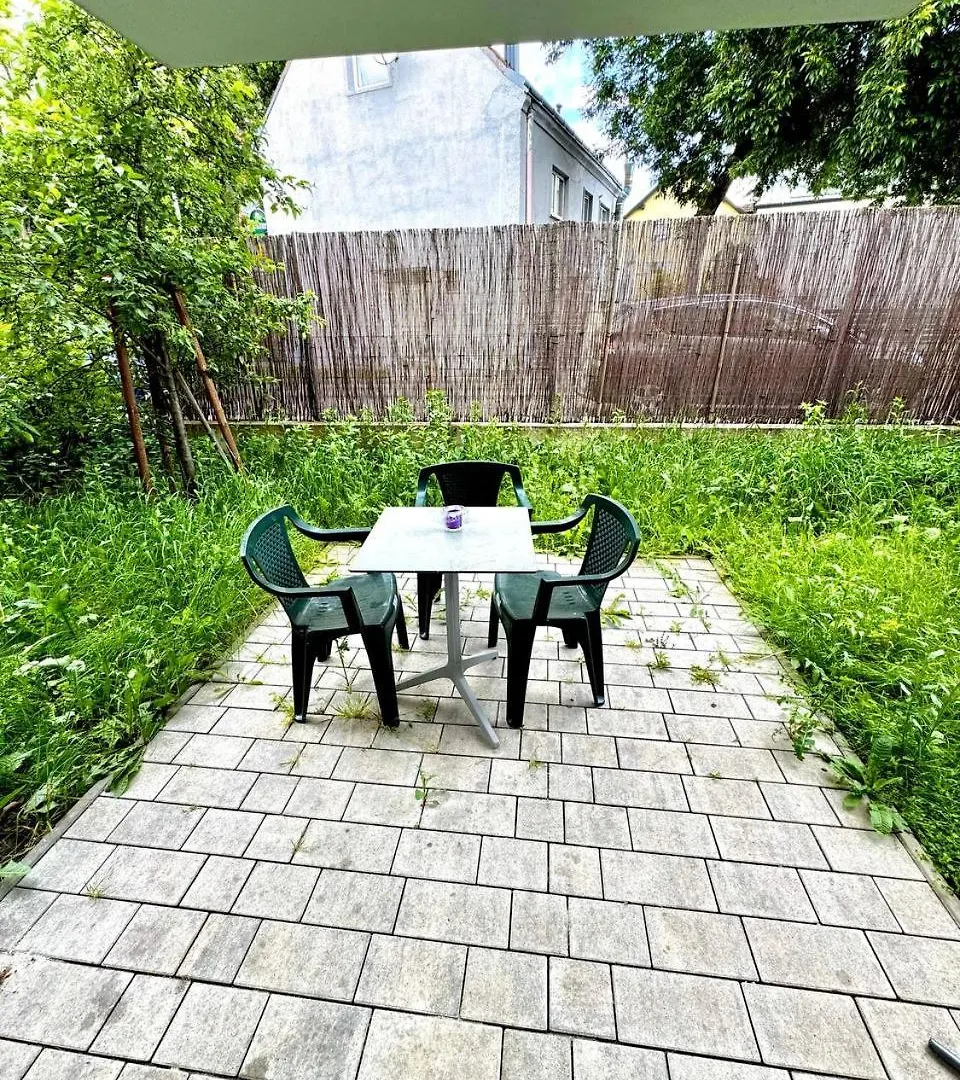 Cozy 2Br Apartment In Floridsdorf Area Vienna Austria